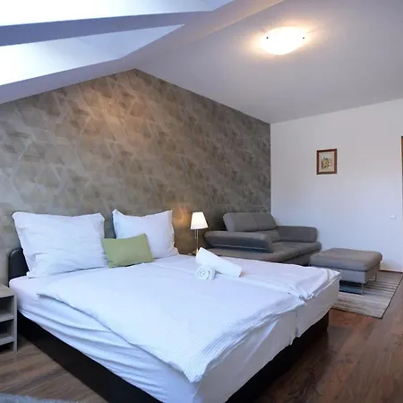 Corner Apartament Eger