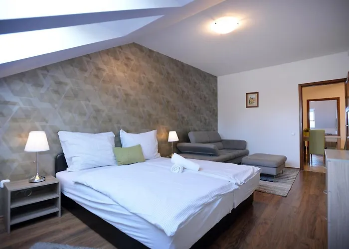 Corner 아파트 에게르