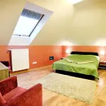 Corner 아파트 에게르