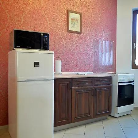 Corner Apartment *