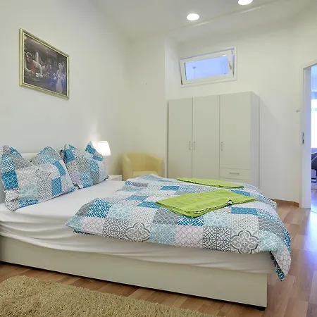 Διαμέρισμα Corner *